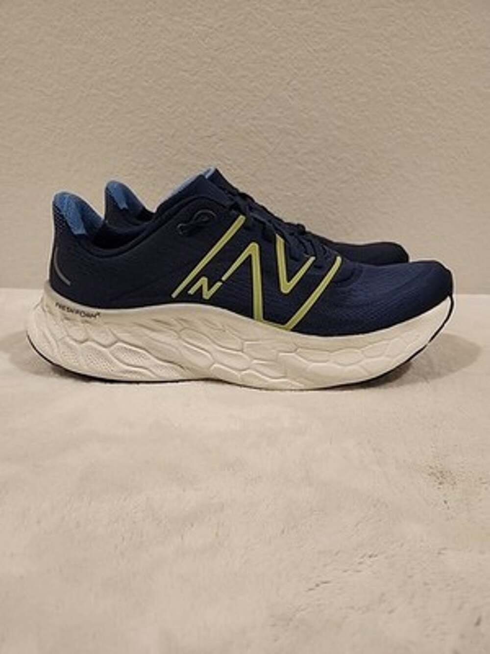 Men's 13D New Balance Fresh Foam X More v4 running shoe Sneakwrs Navy Lime Green